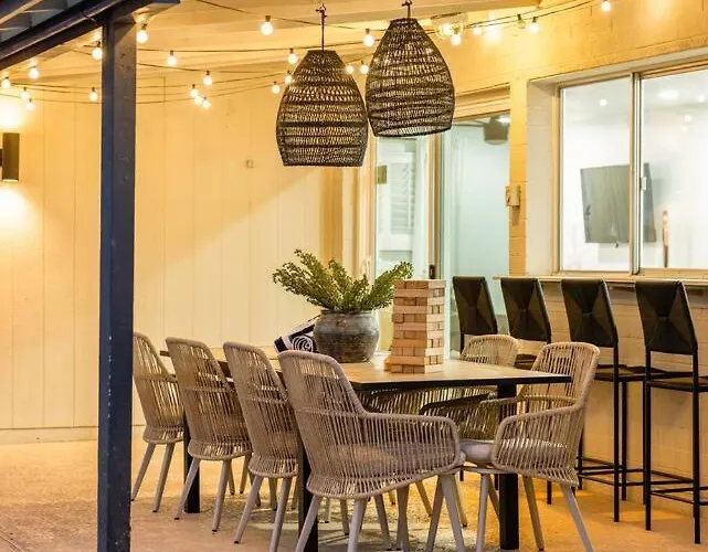 Luxe - Scott Desert In Holiday home
