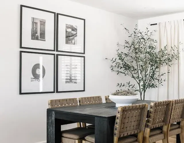 Luxe - Scott Desert In Holiday home