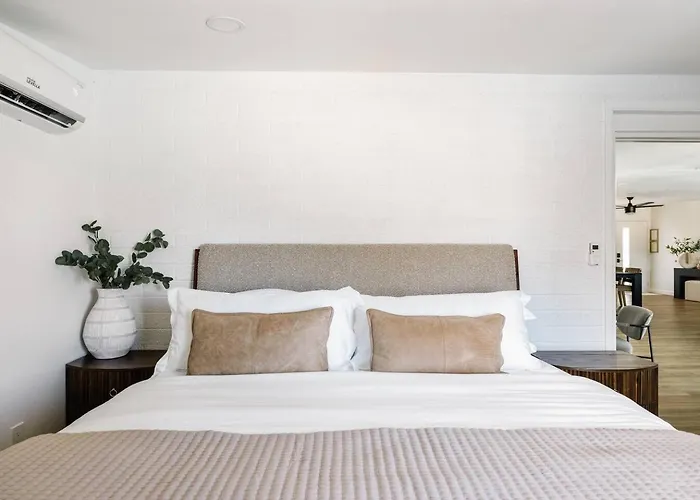 Luxe - Scott Desert In Holiday home